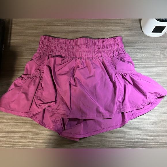 Free People Movement Get Your Flirt On Magenta Shorts - Picture 1 of 2
